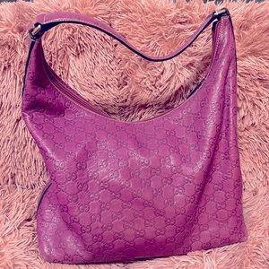 GUCCI
Guccissima Hobo Purple